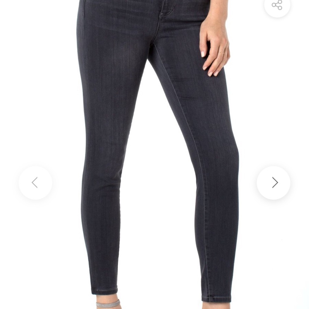 Liverpool Skinny Jeans in Gray (Size 8)
